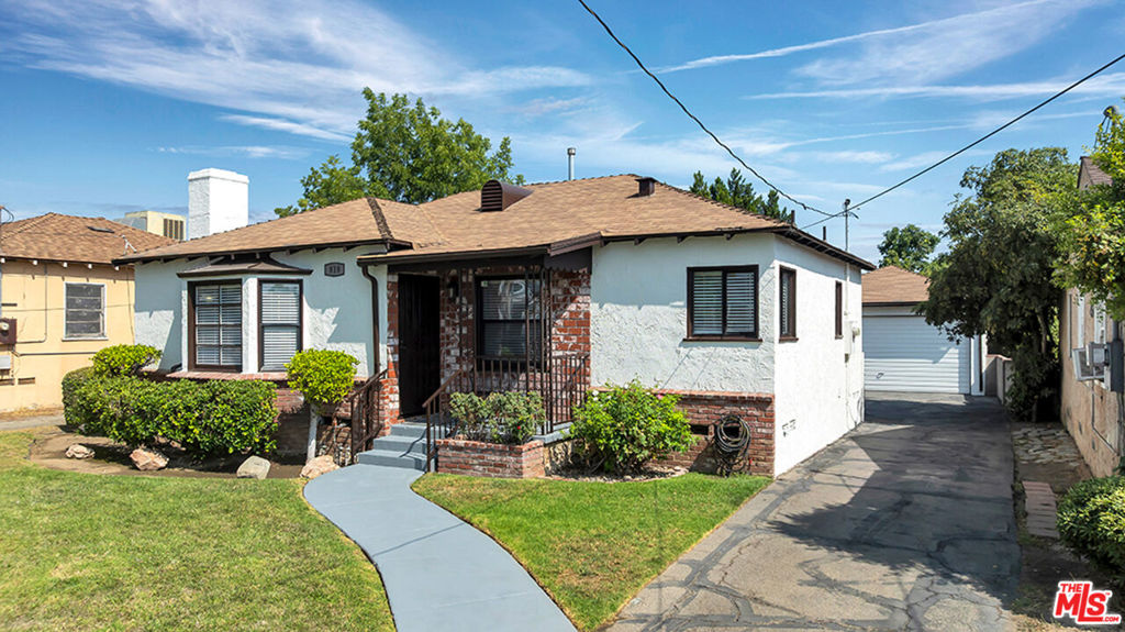 818 N Brand Boulevard