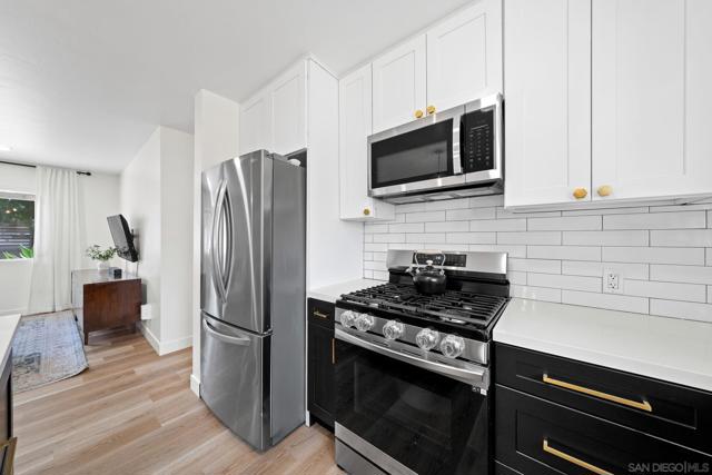 12244 Lakeshore Drive, Lakeside CA: https://media.crmls.org/mediaz/d656320e-e5c2-43e1-a13f-d5862a98228f.jpg