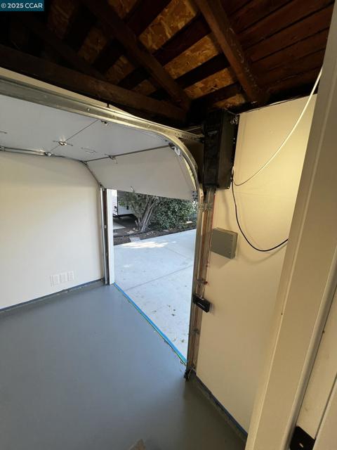 1867 Jacqueline Way, Concord CA: https://media.crmls.org/mediaz/d6567c40-db2b-4bc5-8dd5-baca4fbbad78.jpg