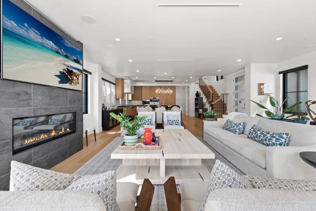 Detail Gallery Image 9 of 72 For 119 41st St, Newport Beach,  CA 92663 - 3 Beds | 5 Baths