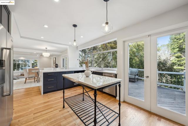 Image 19 of 60 For 5980 Harbord Dr