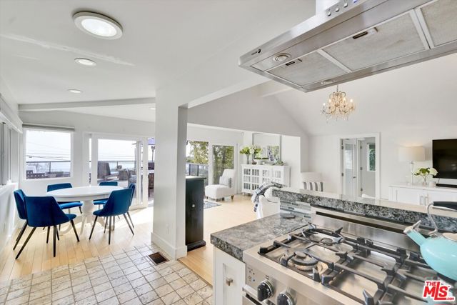 3966 Las Flores Canyon Road photo 22