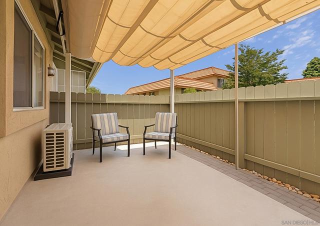 1634 Grandon Ave, San Marcos CA: https://media.crmls.org/mediaz/d65852e0-868d-4126-a6b9-18c20cc2c964.jpg
