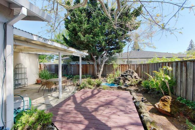 3810 Grove Avenue, Palo Alto CA: https://media.crmls.org/mediaz/d658b74e-8708-48d6-aa4a-ab7660fd7b1b.jpg
