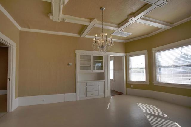 3012 4th Avenue, Sacramento CA: https://media.crmls.org/mediaz/d6592109-cd35-4b80-b325-def2b438940d.jpg