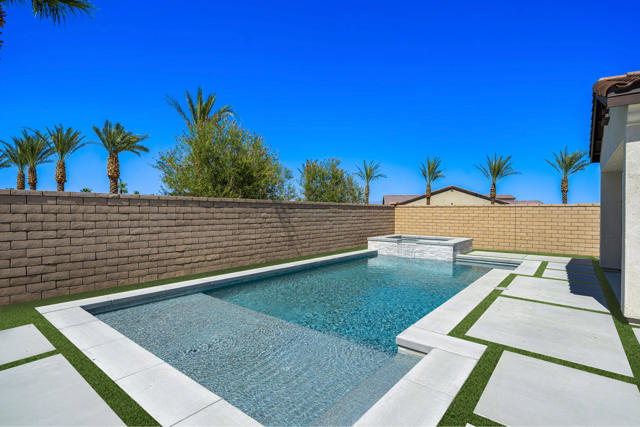 58229 Coral View Way, La Quinta CA: https://media.crmls.org/mediaz/d65a18cc-5fe8-4ca8-944b-e9a49b8e146b.jpg
