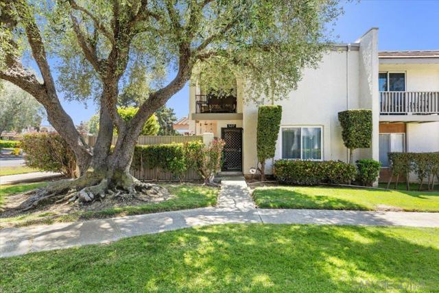5217 Mount Alifan Dr, San Diego CA: https://media.crmls.org/mediaz/d65aa303-4604-4e33-8107-3af0accb8ba0.jpg