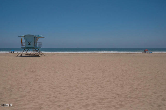 728 Island View Circle, Port Hueneme CA: https://media.crmls.org/mediaz/d65bc64d-1234-4e95-8fe6-2a6211a060be.jpg