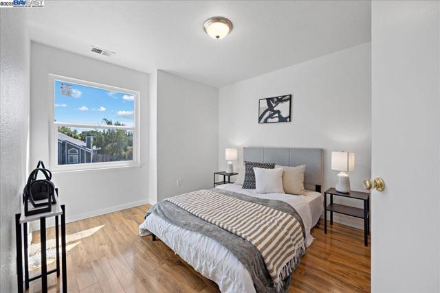 1218 Locust Dr, Vallejo CA: https://media.crmls.org/mediaz/d65be2ae-f2ca-4aca-b718-46f3bb079573.jpg