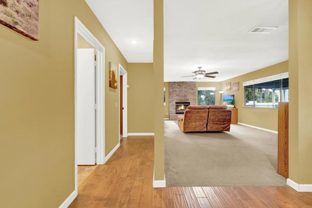 11152 Toyon Hill, Lakeside CA: https://media.crmls.org/mediaz/d65ccb62-d226-4eb5-abfa-1838d89bdd8b.jpg