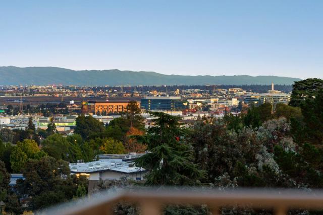 300 Davey Glen Road, Belmont CA: https://media.crmls.org/mediaz/d65ce6ac-f33c-4e1d-b19d-1f290dbf200e.jpg