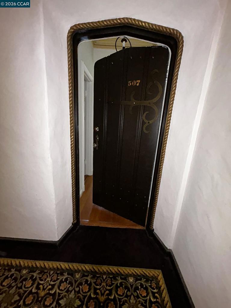 https://media.crmls.org/mediaz/d65d0d25-3253-4279-999f-f8fbe9d336a2.jpg?preset=X-Large