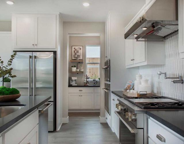 7120 Rece Lane, Gilroy CA: https://media.crmls.org/mediaz/d65d6161-417a-41eb-ae9a-c190db6fcc74.jpg