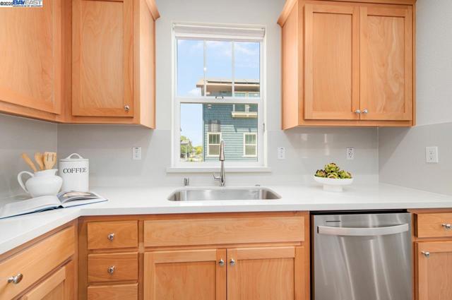1416 Julia Ln, Concord CA: https://media.crmls.org/mediaz/d65df38d-c2d6-426b-acd7-3b68dab459da.jpg