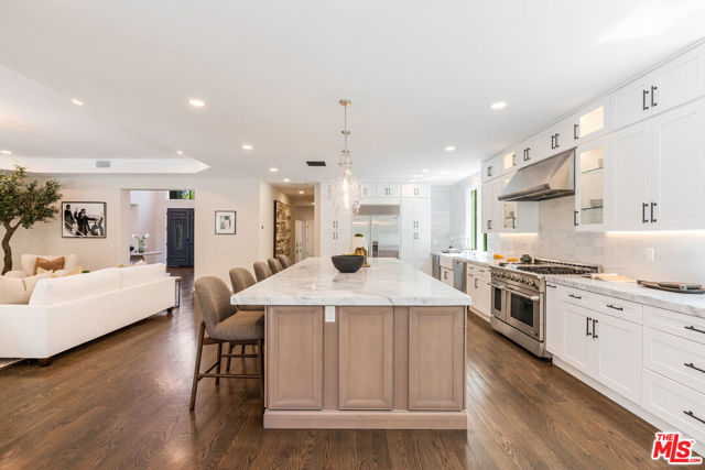 11797 CHAPARAL Street, Los Angeles CA: https://media.crmls.org/mediaz/d65e16f7-067c-4537-9ccf-a4ece1fc5c1f.jpg