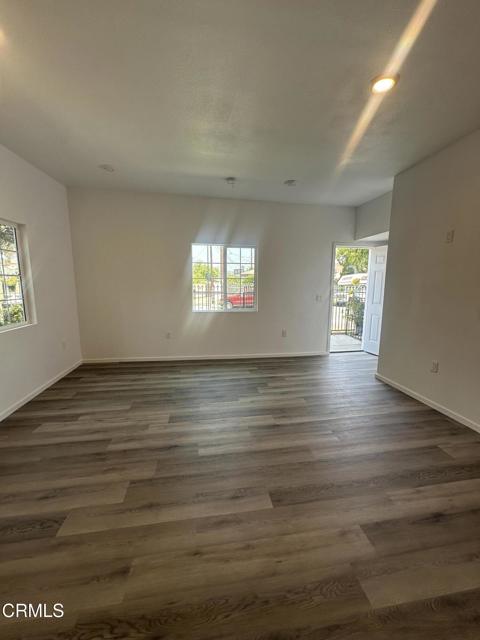 1441 N Carmelita Avenue, Los Angeles CA: https://media.crmls.org/mediaz/d6604a40-ea22-4070-a2b4-0e2c38ea5870.jpg