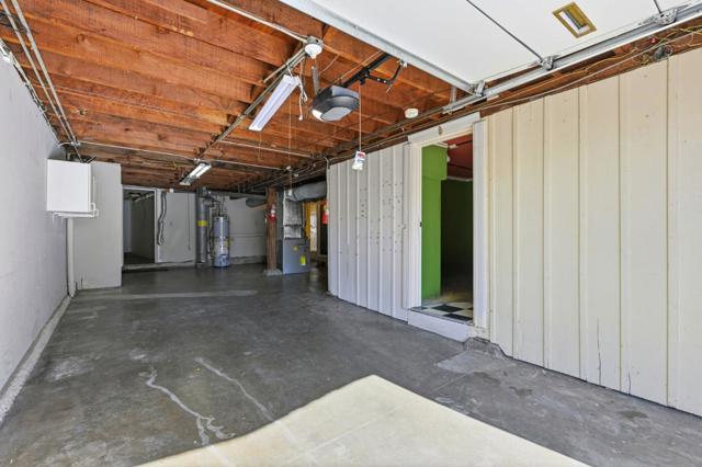 116 W Moltke Street, Daly City CA: https://media.crmls.org/mediaz/d66109e6-d27c-4fff-a714-a70895ecb645.jpg