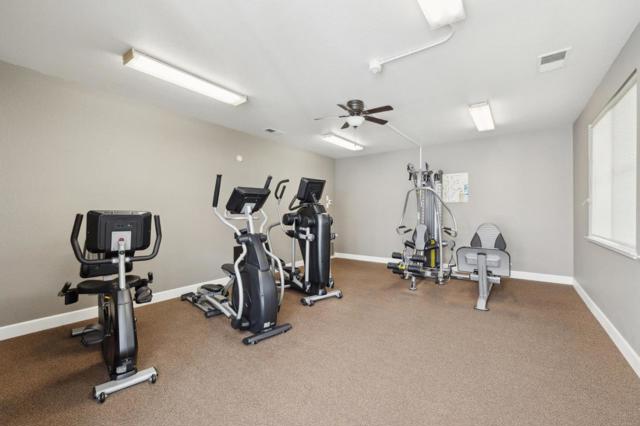 1612 Parkview Green Circle, San Jose CA: https://media.crmls.org/mediaz/d661b3b7-7632-449d-811d-6856cff5f615.jpg