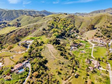 15311 Sycamore Drive, Morgan Hill CA: https://media.crmls.org/mediaz/d661cf12-f9bb-4a2a-a0f2-8901e72383a8.jpg