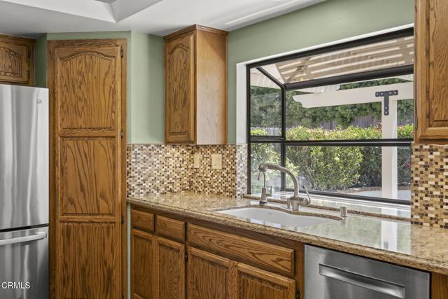 Detail Gallery Image 13 of 44 For 373 Sacramento Dr, Ventura,  CA 93004 - 4 Beds | 2/1 Baths