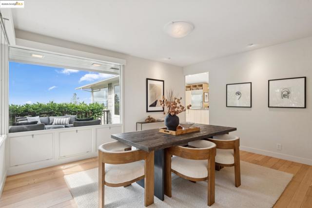 64 Crest Rd, Piedmont CA: https://media.crmls.org/mediaz/d6622d37-dbc4-4ae2-b160-2c3151000ba9.jpg