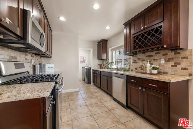 6130 Flores Avenue, Los Angeles CA: https://media.crmls.org/mediaz/d66253a8-4bfb-418c-a3d0-1cbbf733befd.jpg