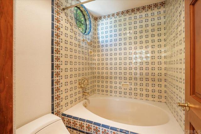 Detail Gallery Image 18 of 60 For 3577 Stonegate Pl, Fallbrook,  CA 92028 - 5 Beds | 6/1 Baths