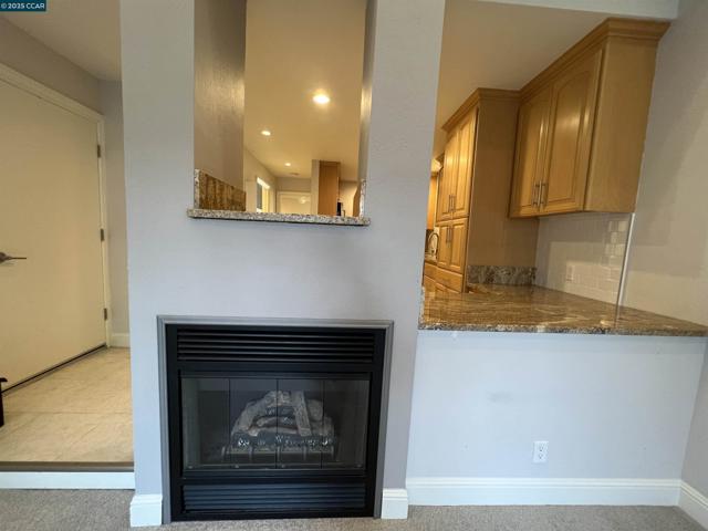 2562 Walnut Blvd, Walnut Creek CA: https://media.crmls.org/mediaz/d6638c0d-937f-4c7a-b4aa-19c0e266c870.jpg