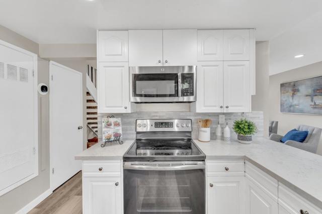 4926 Poplar Terrace, Campbell CA: https://media.crmls.org/mediaz/d6639e6f-eb8f-4f61-ba5e-490807126637.jpg