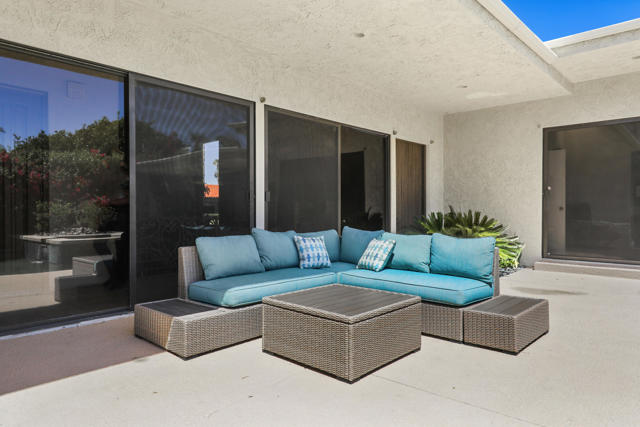 45550 Navajo Road, Indian Wells CA: https://media.crmls.org/mediaz/d663f8cc-9dd2-4761-9e54-b174875d8441.jpg