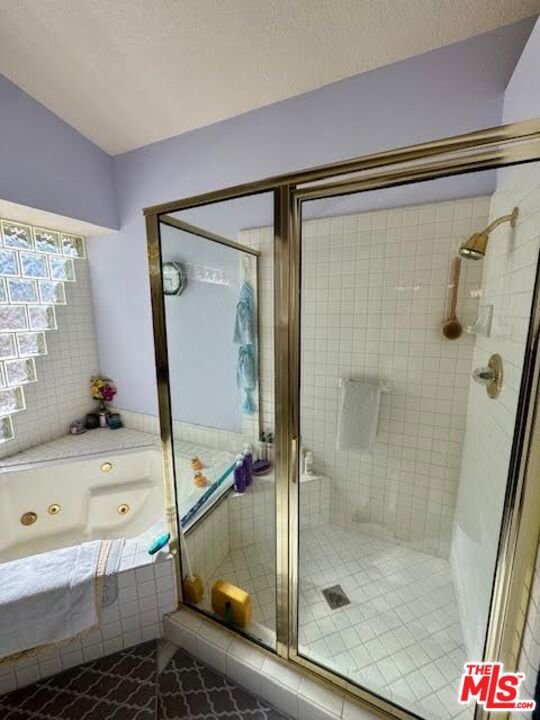 Image 15 of 31 For 408 Oakmont Drive