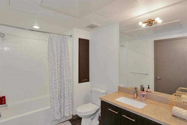 Detail Gallery Image 15 of 22 For 1455 G St, San Diego,  CA 92101 - 1 Beds | 1 Baths