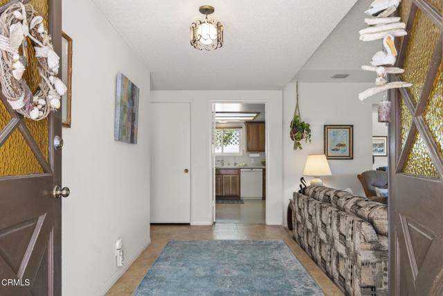 4907 Island View Street, Oxnard CA: https://media.crmls.org/mediaz/d6659230-6728-4057-93ef-fc846d782a24.jpg