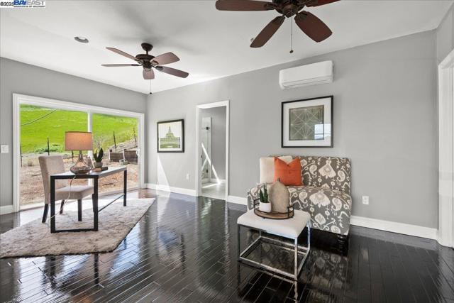 5388 Doolan Rd, Livermore CA: https://media.crmls.org/mediaz/d66672e8-979c-4688-82ca-798f573c446e.jpg