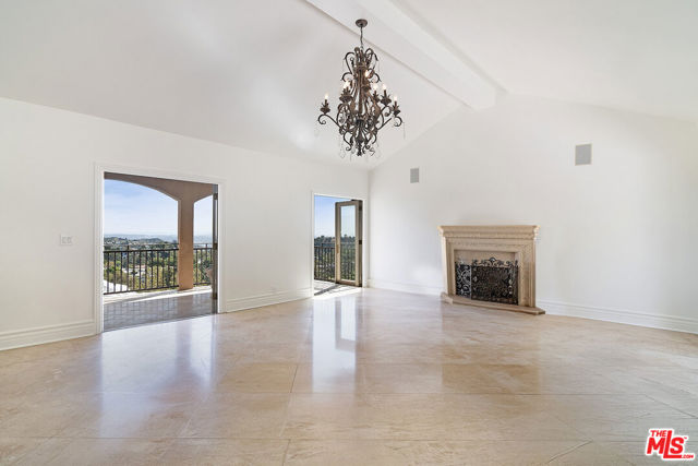 6 Bed Home for Sale in Los Angeles, California