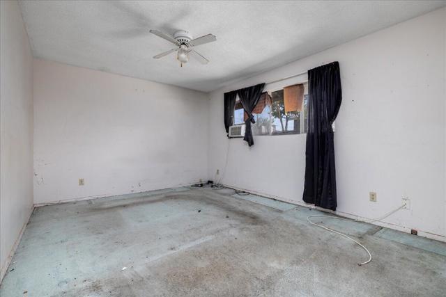 259 & 255 W 6th Street, San Jacinto CA: https://media.crmls.org/mediaz/d667496b-873c-48ad-8af4-a9faa498fd82.jpg