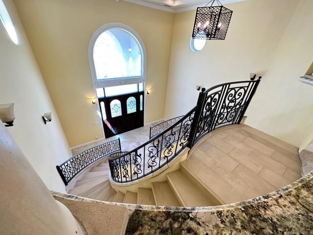 734 Bridle Ridge Court, Fairfield CA: https://media.crmls.org/mediaz/d66793ca-d394-41f2-9ec9-6602a4db9a35.jpg