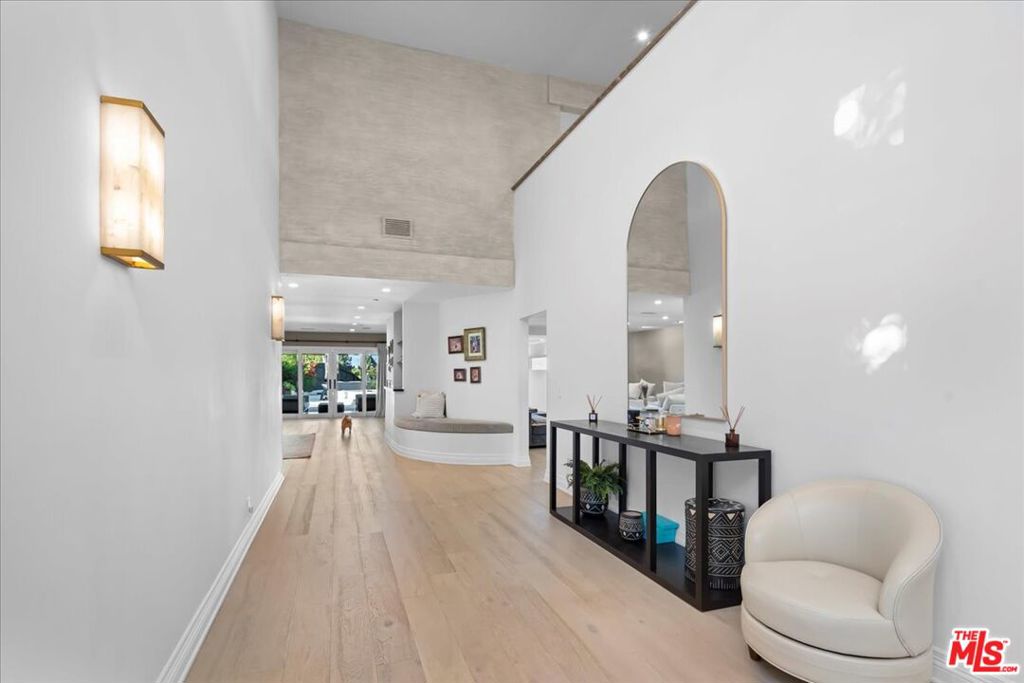 3819 Sherview DriveSherman Oaks img 8