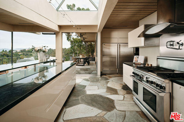 Image 10 of 28 For 624 Cole Place