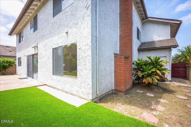 15722 Dawson Lane, Huntington Beach CA: https://media.crmls.org/mediaz/d668baea-a11b-4625-a823-ca389e8eae7c.jpg