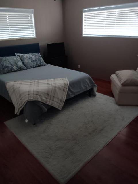 121 Via Valverde, Cathedral City CA: https://media.crmls.org/mediaz/d668e295-e34a-47d1-8d95-0af278728893.jpg