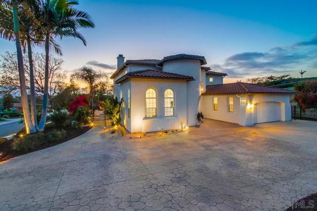 2482 San Clemente Ave, Vista CA: https://media.crmls.org/mediaz/d6692b52-3936-4b9a-a750-d493a743f505.jpg