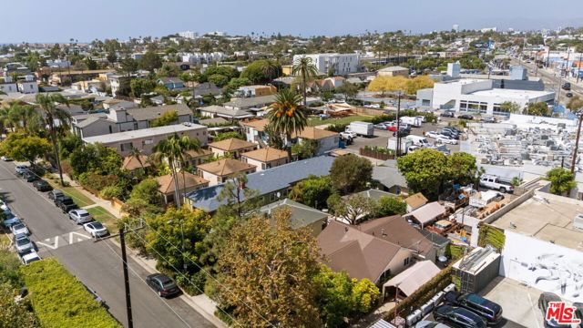 767 Sunset Avenue photo 41