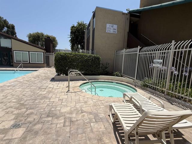 Detail Gallery Image 23 of 28 For 3456 Castle Glen Dr #173,  San Diego,  CA 92123 - 1 Beds | 1 Baths