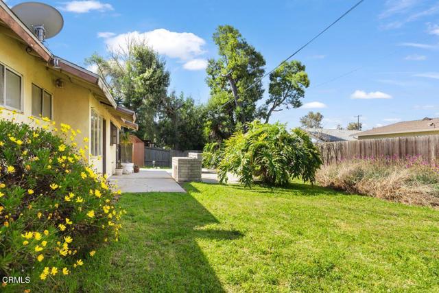445 Mara Avenue, Ventura CA: https://media.crmls.org/mediaz/d66b4cc7-96ab-454d-8b63-d52dd6af352a.jpg