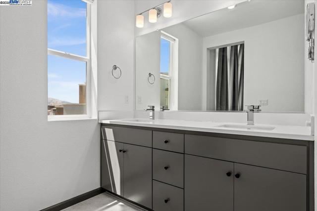 5483 Melissa Ln, Dublin CA: https://media.crmls.org/mediaz/d66b603d-3701-4c7f-9202-6f73ab66ffda.jpg