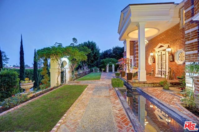 Image 1 of 46 For 725 Faring Road