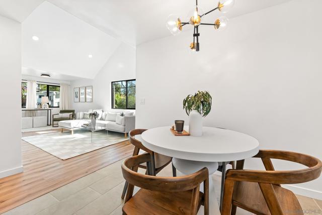 3678 Richmond St, San Diego CA: https://media.crmls.org/mediaz/d66c3f63-d404-468b-9fd0-860a3e76ec41.jpg