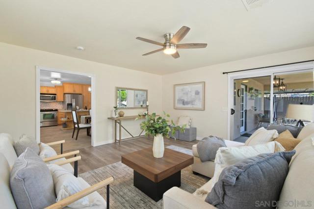 10240 Princess Marcie Dr, Santee CA: https://media.crmls.org/mediaz/d66c61d9-e56b-4998-ba20-44f82d7e0415.jpg