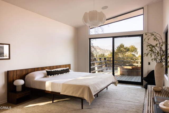 945 Linda Vista Avenue, Pasadena CA: https://media.crmls.org/mediaz/d66d512d-0a9b-436f-813c-e06d2029d2cc.jpg